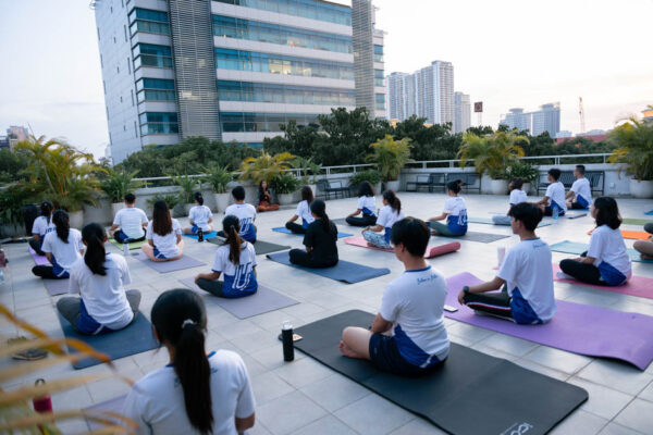 Yoga everyone1